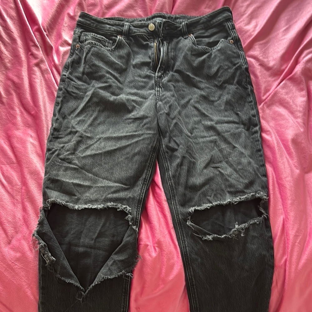 American Eagle Stylish Black Distressed Jeans